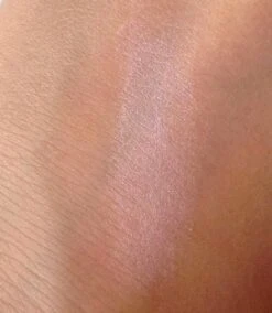 Makeup Revolution - The One Blush Stick - Dream -Modecosmetica Winkel 1042x1200 1
