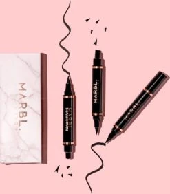 MARBL. Cosmetics - Easy Wing - Eyeliner Stempel - 8mm - Waterproof - Vlekproof - Vegan - Dierproefvrij 19 MARBL. Cosmetics - Easy Wing - Eyeliner Stempel - 8mm - Waterproof - Vlekproof - Vegan - Dierproefvrij -Modecosmetica Winkel 1050x1200 1
