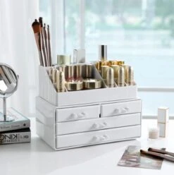 Nancy's Cutler Make-Up Organizer - Make-Up Opslag - 4 Lades - Open Vakken - Wit - Acryl - 24 X 13.5 X 18.5 Cm 10 Nancy's Cutler Make-Up Organizer - Make-Up Opslag - 4 Lades - Open Vakken - Wit - Acryl - 24 X 13.5 X 18.5 Cm -Modecosmetica Winkel 1195x1200 12