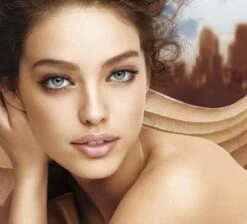 Maybelline Dream Matte Mousse Foundation - 08 Light Beige -Modecosmetica Winkel 1200x1086 2