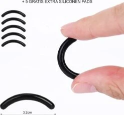 INTER-ESQUE® Wimperkruller Met Kam - Eyelash Curler + 5x Gratis Extra Siliconen Pad - Zwart/Zilver -Modecosmetica Winkel 1200x1117 1