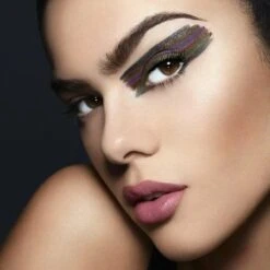 Rimmel London Ultimate Kohl Kajal - Eyeliner - Oogpotlood - 001 Black Obsidian - Waterproof - Zwart - 1.6 G 14 Rimmel London Ultimate Kohl Kajal - Eyeliner - Oogpotlood - 001 Black Obsidian - Waterproof - Zwart - 1.6 G -Modecosmetica Winkel 1200x1200 444