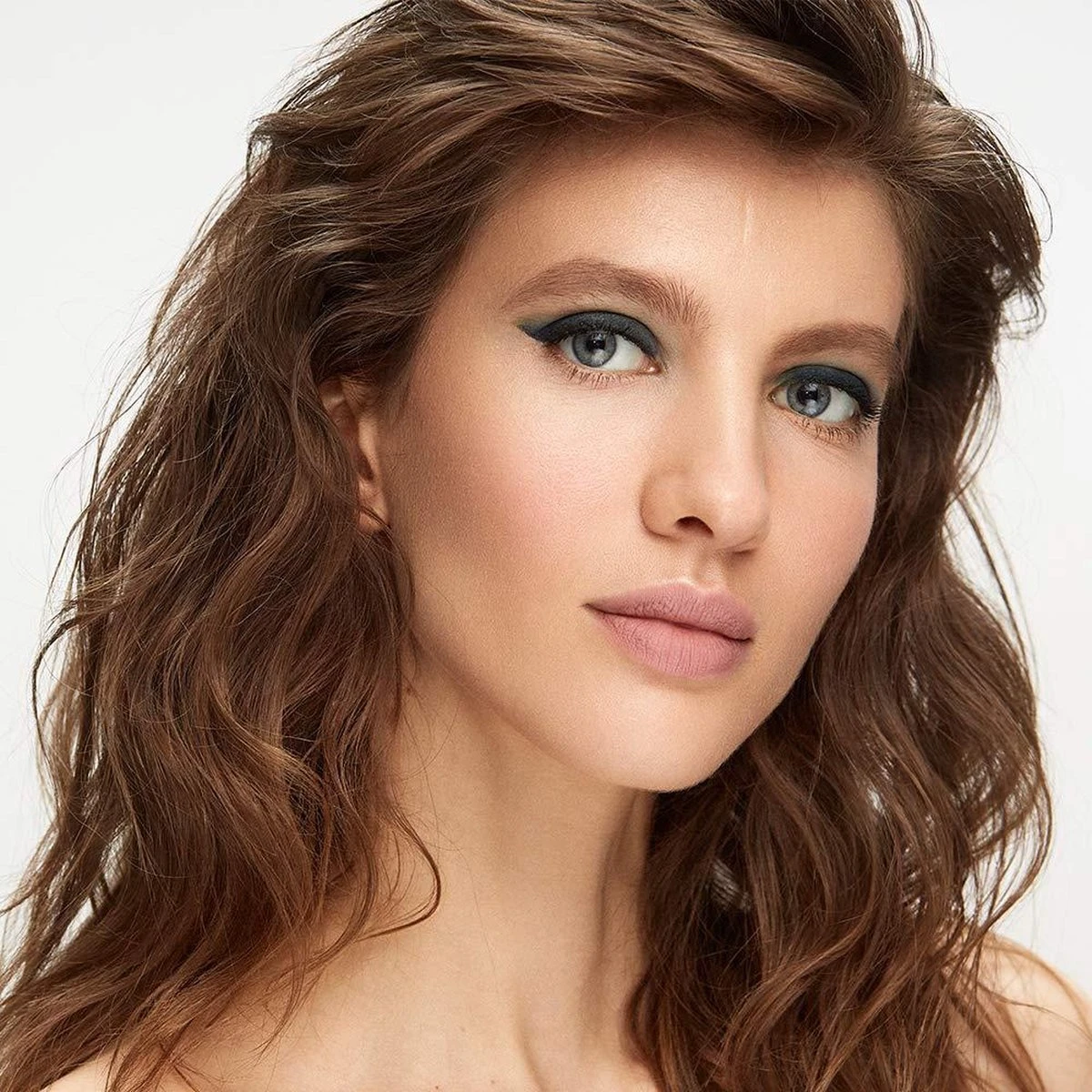 OK Beauty Donkere Smaragd Waterproof Smudge-Proof Makeup Eye Liner Kajal Pencil Oogpotlood And Eyeshadow In 5 Trendy Colors (Galaxy) 4 OK Beauty Donkere Smaragd Waterproof Smudge-Proof Makeup Eye Liner Kajal Pencil Oogpotlood And Eyeshadow In 5 Trendy Colors (Galaxy) - Afbeelding 2