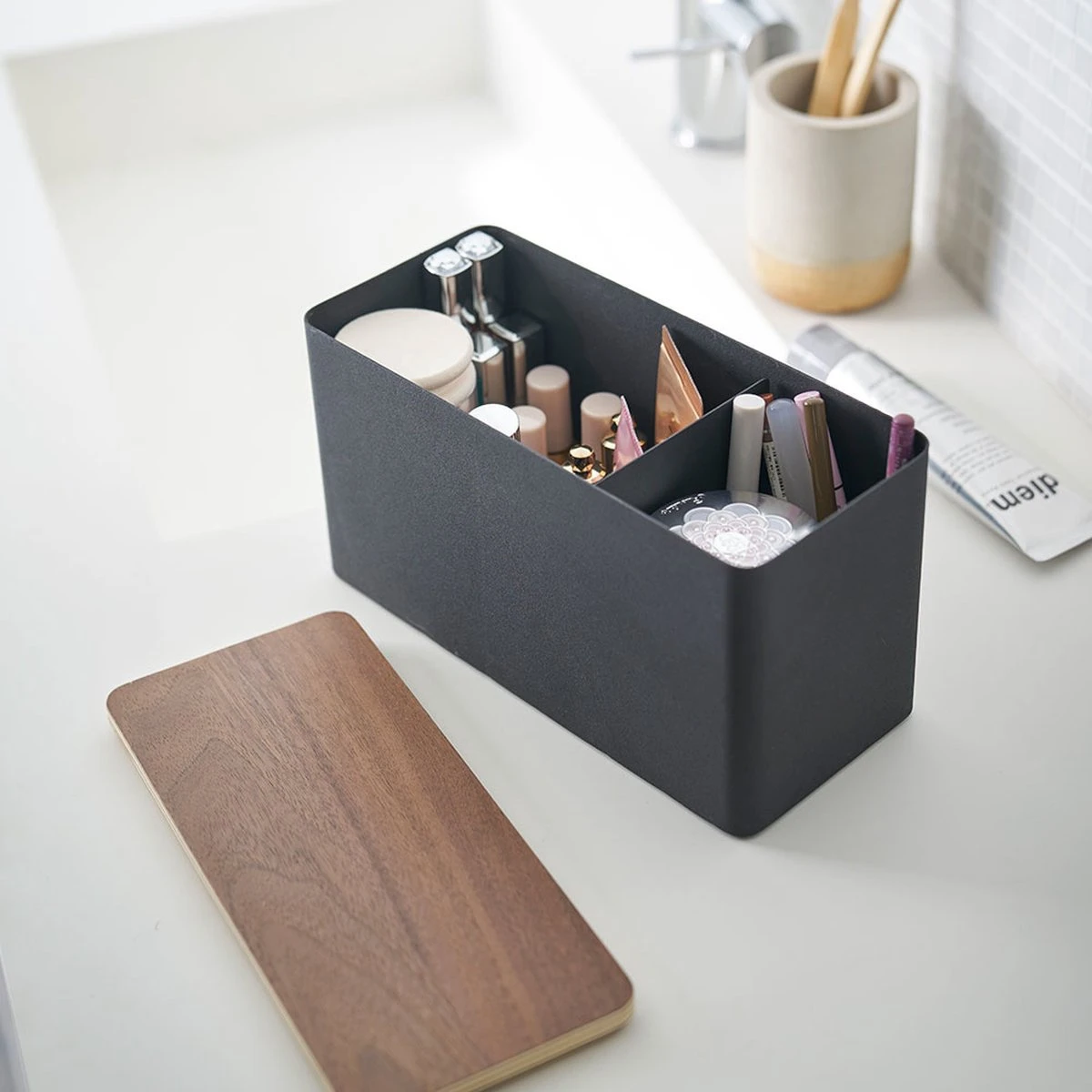 Yamazaki Opbergbox Make Up - Sanitair - Zwart 9 Yamazaki Opbergbox Make Up - Sanitair - Zwart - Afbeelding 7