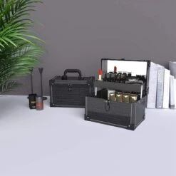 Make Up Koffer- Make Up Organizer- Beautycase -zwart -Make-upkoffer- Multifunctionele Koffer- Make-upkoffer- Sieradenkoffer- Kapperskoffer- Afneembare Schouderriem- Klassieke Zwarte Beautycase 12 Make Up Koffer- Make Up Organizer- Beautycase -zwart -Make-upkoffer- Multifunctionele Koffer- Make-upkoffer- Sieradenkoffer- Kapperskoffer- Afneembare Schouderriem- Klassieke Zwarte Beautycase -Modecosmetica Winkel 1200x1200 686