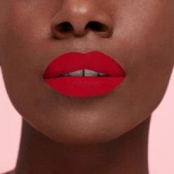 L’Oréal Paris Les Macarons Langhoudende Matte Lipstick - 832 Strawberry Sauvage - Roze - 6,7 Ml 17 L’Oréal Paris Les Macarons Langhoudende Matte Lipstick - 832 Strawberry Sauvage - Roze - 6,7 Ml -Modecosmetica Winkel 1200x1200 93