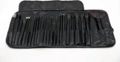 De Ultieme Make-up Ervaring: Cosmetische Spiegel Met 16 LED's En Set Van 24 Professionele Make-up Kwasten - Perfect Voor Een Vlekkeloze En Verlichte Look! Spiegel - Kwasten - Make-up Kwasten - Make-up Spiegel - Verlichting - LED - 16 De Ultieme Make-up Ervaring: Cosmetische Spiegel Met 16 LED's En Set Van 24 Professionele Make-up Kwasten - Perfect Voor Een Vlekkeloze En Verlichte Look! Spiegel - Kwasten - Make-up Kwasten - Make-up Spiegel - Verlichting - LED - -Modecosmetica Winkel 1200x622