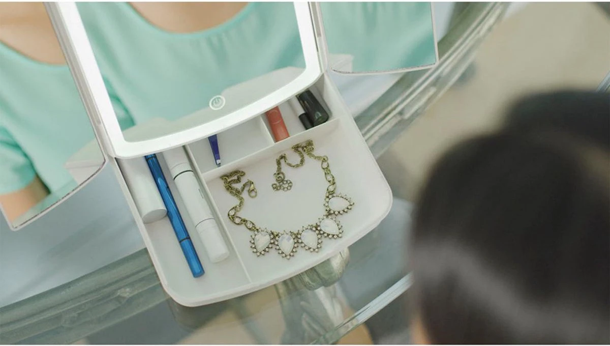 Merkloos Make-up Organizer Met Spiegel En LED Van METU-Online - Make Up Opberger - Make Up Spiegel Met Led Lamp - Makeup Opbergdoos - Make-up Spiegel Wit - Make Up Spiegel Met Verlichting En Usb - Make Up Koffer - Make Up Tafel - Make Up Organizer 8 Merkloos Make-up Organizer Met Spiegel En LED Van METU-Online - Make Up Opberger - Make Up Spiegel Met Led Lamp - Makeup Opbergdoos - Make-up Spiegel Wit - Make Up Spiegel Met Verlichting En Usb - Make Up Koffer - Make Up Tafel - Make Up Organizer - Afbeelding 6