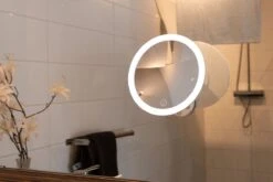 Innovision Make Up Spiegel Met Verlichting En Zuignap - 360° Verstelbaar - 10x Vergroot 16 Innovision Make Up Spiegel Met Verlichting En Zuignap - 360° Verstelbaar - 10x Vergroot -Modecosmetica Winkel 1200x800 14