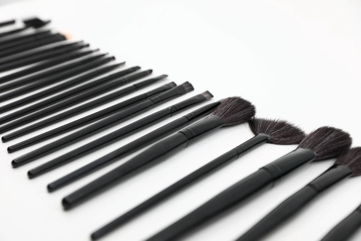 De Ultieme Make-up Ervaring: Cosmetische Spiegel Met 16 LED's En Set Van 24 Professionele Make-up Kwasten - Perfect Voor Een Vlekkeloze En Verlichte Look! Spiegel - Kwasten - Make-up Kwasten - Make-up Spiegel - Verlichting - LED - 5 De Ultieme Make-up Ervaring: Cosmetische Spiegel Met 16 LED's En Set Van 24 Professionele Make-up Kwasten - Perfect Voor Een Vlekkeloze En Verlichte Look! Spiegel - Kwasten - Make-up Kwasten - Make-up Spiegel - Verlichting - LED - - Afbeelding 3