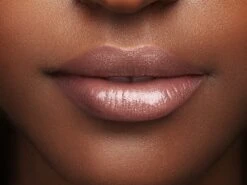 L'Oréal Paris Color Riche Shine Lippenstift - 656 Beige In The City 15 L'Oréal Paris Color Riche Shine Lippenstift - 656 Beige In The City -Modecosmetica Winkel 1200x900 7