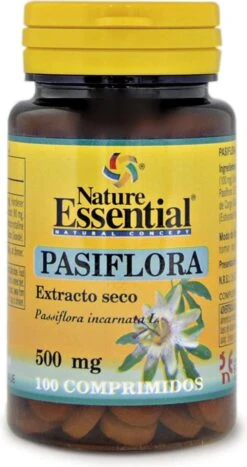 NYX Professional Makeup - Born To Glow Naturally Radiant Foundation - Natural 13 NYX Professional Makeup - Born To Glow Naturally Radiant Foundation - Natural -Modecosmetica Winkel 635x1200