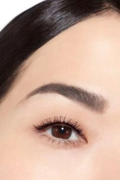 Chanel Inimitable Intense Mascara - 10 Noir - Zwart 15 Chanel Inimitable Intense Mascara - 10 Noir - Zwart -Modecosmetica Winkel 800x1200 3