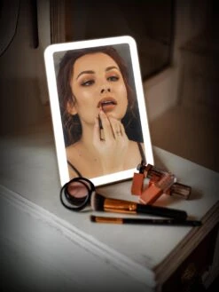 Dreamled LM-30 Draagbare LED-Spiegel - Oplaadbare Batterij - Wit -Modecosmetica Winkel 901x1200 2