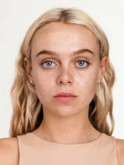 Rimmel London Hide The Blemish Concealer - 001 Ivory 17 Rimmel London Hide The Blemish Concealer - 001 Ivory -Modecosmetica Winkel 901x1200