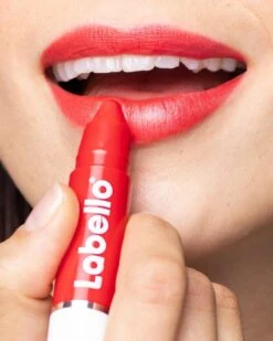 Labello Crayon Lipstick Poppy Red 12 Labello Crayon Lipstick Poppy Red -Modecosmetica Winkel 960x1200 4