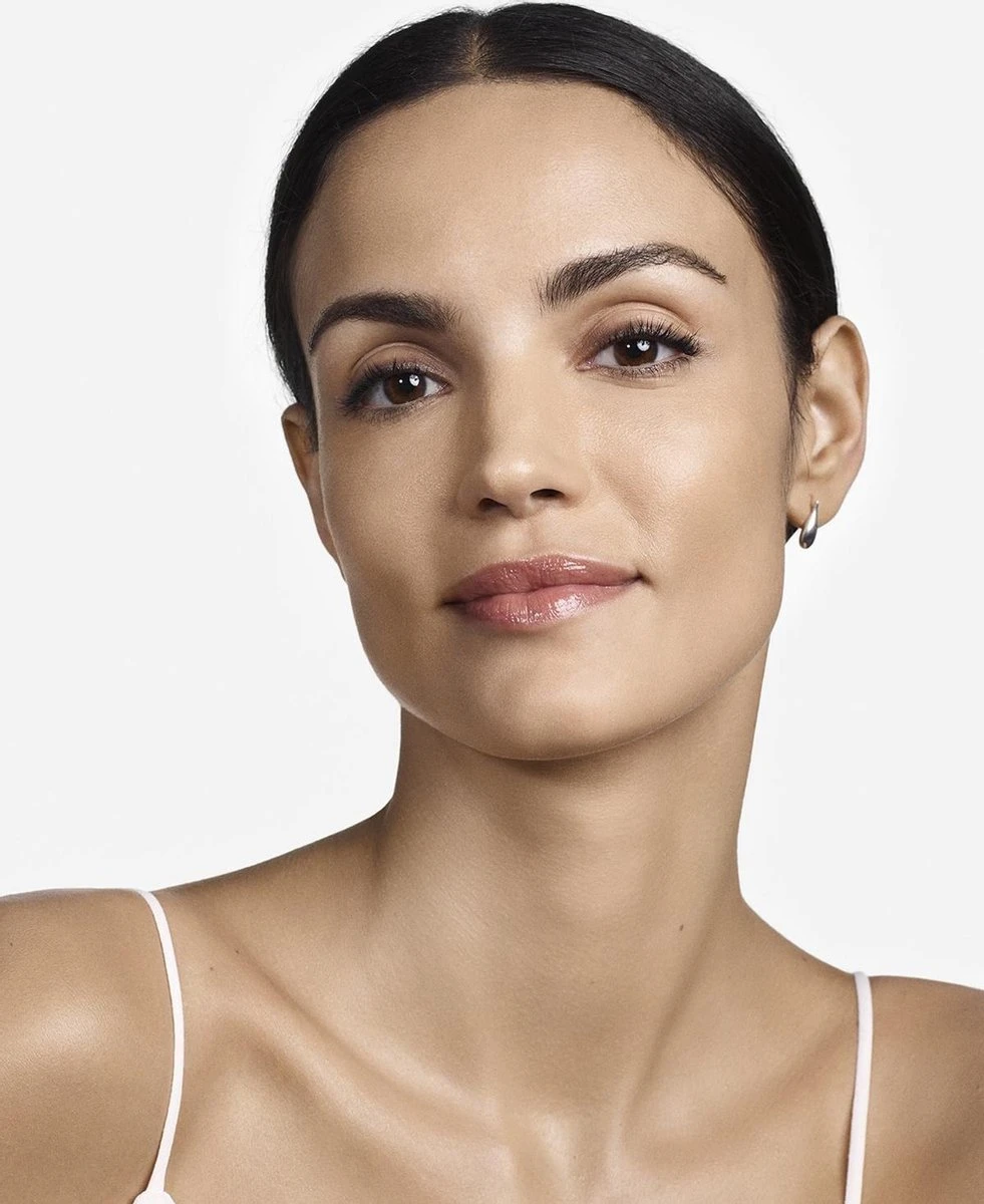 Clinique Beyond Perfecting Foundation + Concealer - 14 Vanilla 7 Clinique Beyond Perfecting Foundation + Concealer - 14 Vanilla - Afbeelding 5